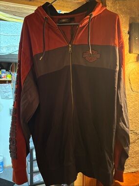Harley-Davidson Orange & Black Colorblock Zip Hoodie with White T Shirt